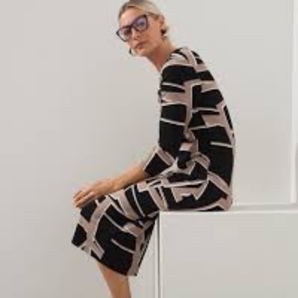 Chico's Travelers Shadow Print Classic Dress - Picture 2 of 4